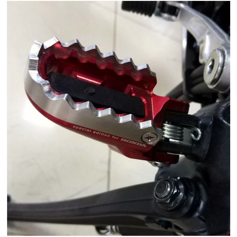 Honda Rider Foot Pegs Kit by Rizoma for XADV