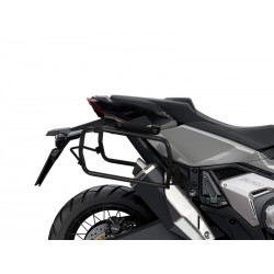 H0XD714P : Fissaggio valigie laterali Shad 4P 2021 Honda X-ADV 750