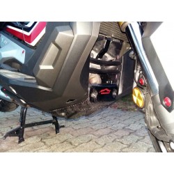 frontengineGL : Copertura in carbonio per la parte anteriore del motore Honda X-ADV 750